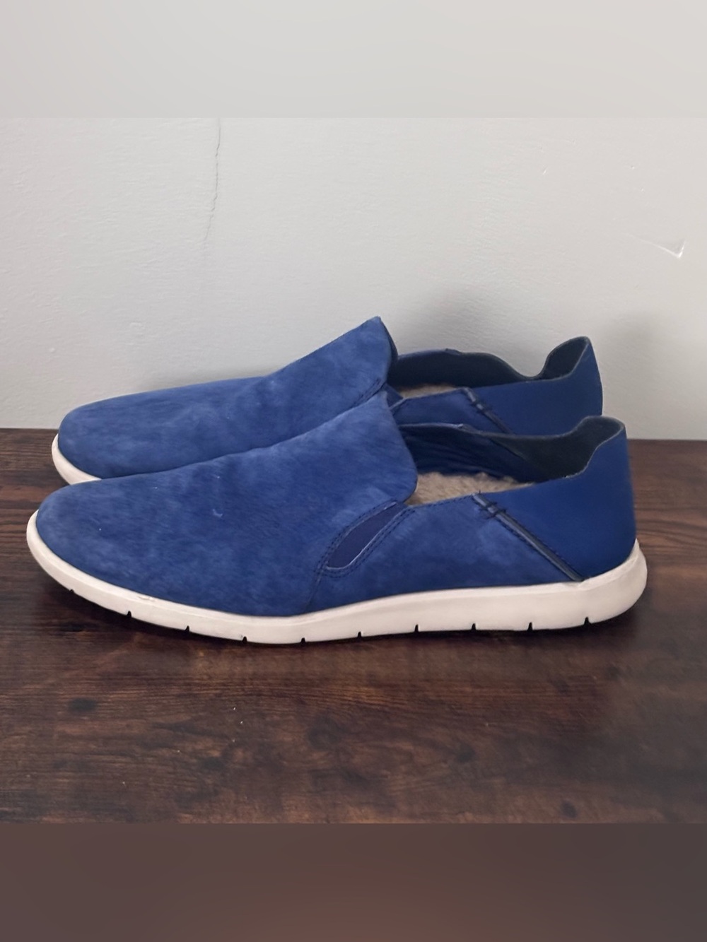 UGG Treadlite Men’s Blue Suede Loafers Size 12
